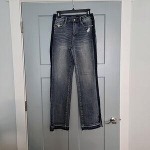 Judy Blue Jeans Size 5/27 Straight Leg Distressed Raw Hem Medium Wash